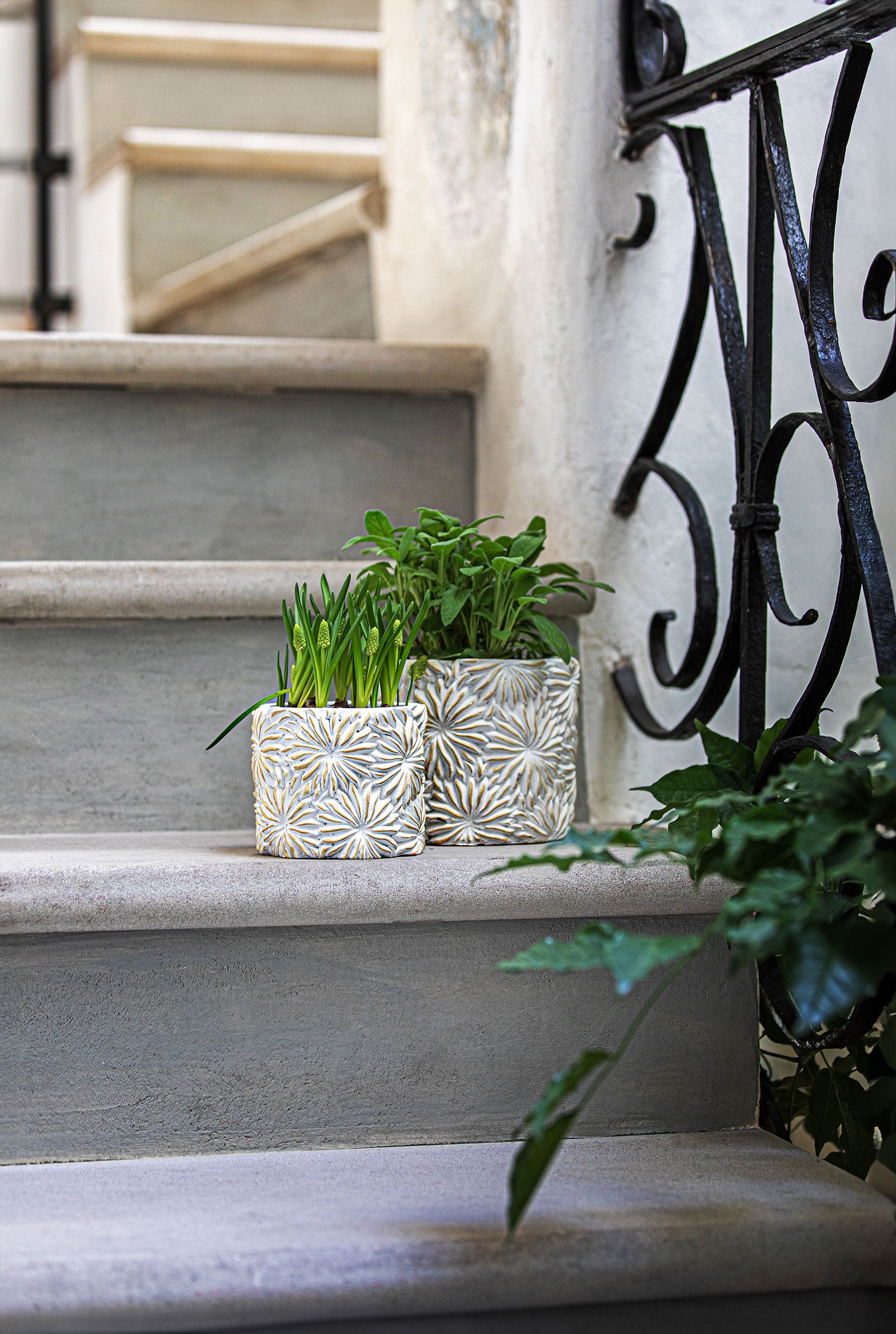 Cachepot M, Comelanice - Cement Resin, 15 x 15 x 13 cm