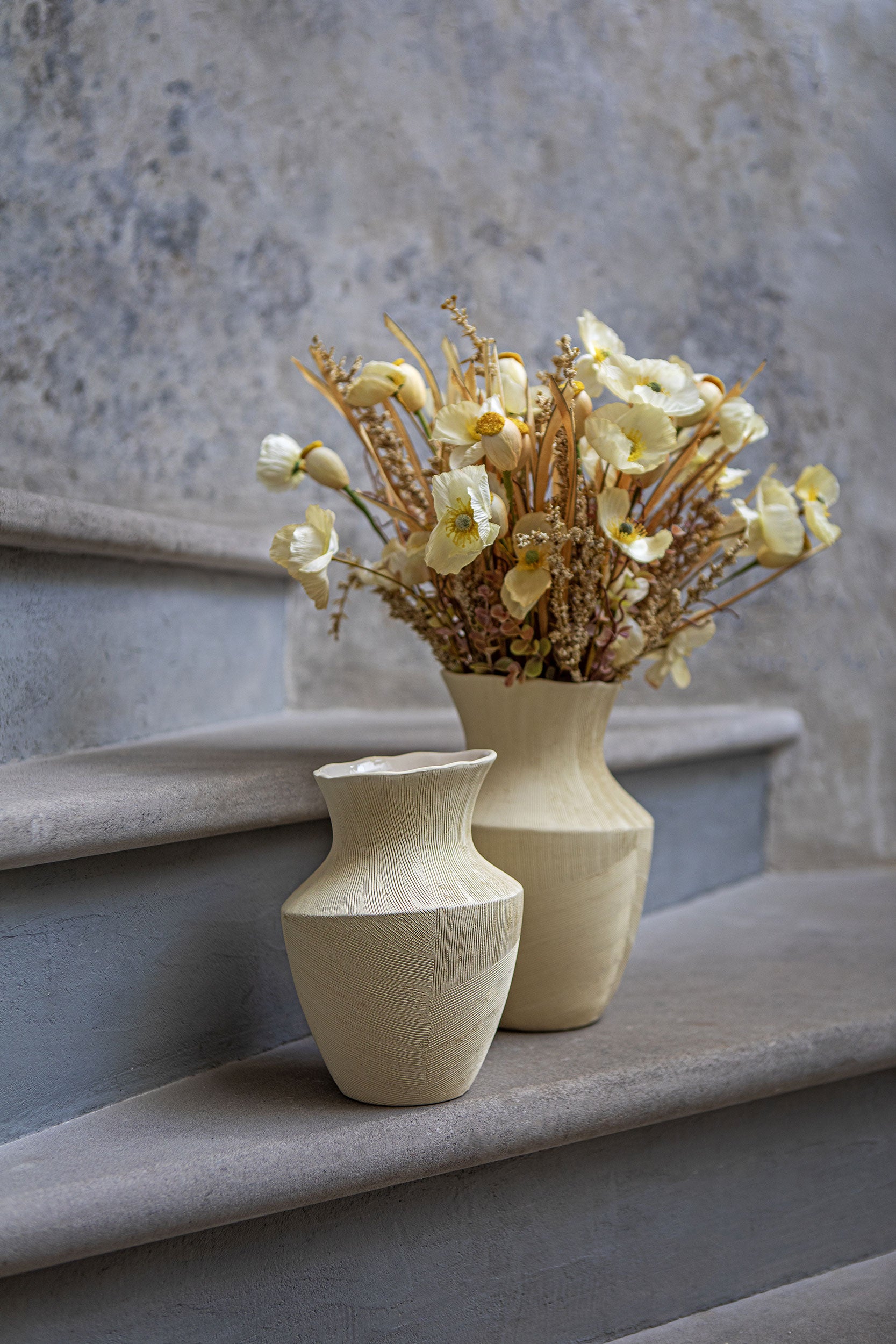 Vaso Obliquo L, Sulledune - Ceramica, 17,5 x 17,5 x 26,5 cm