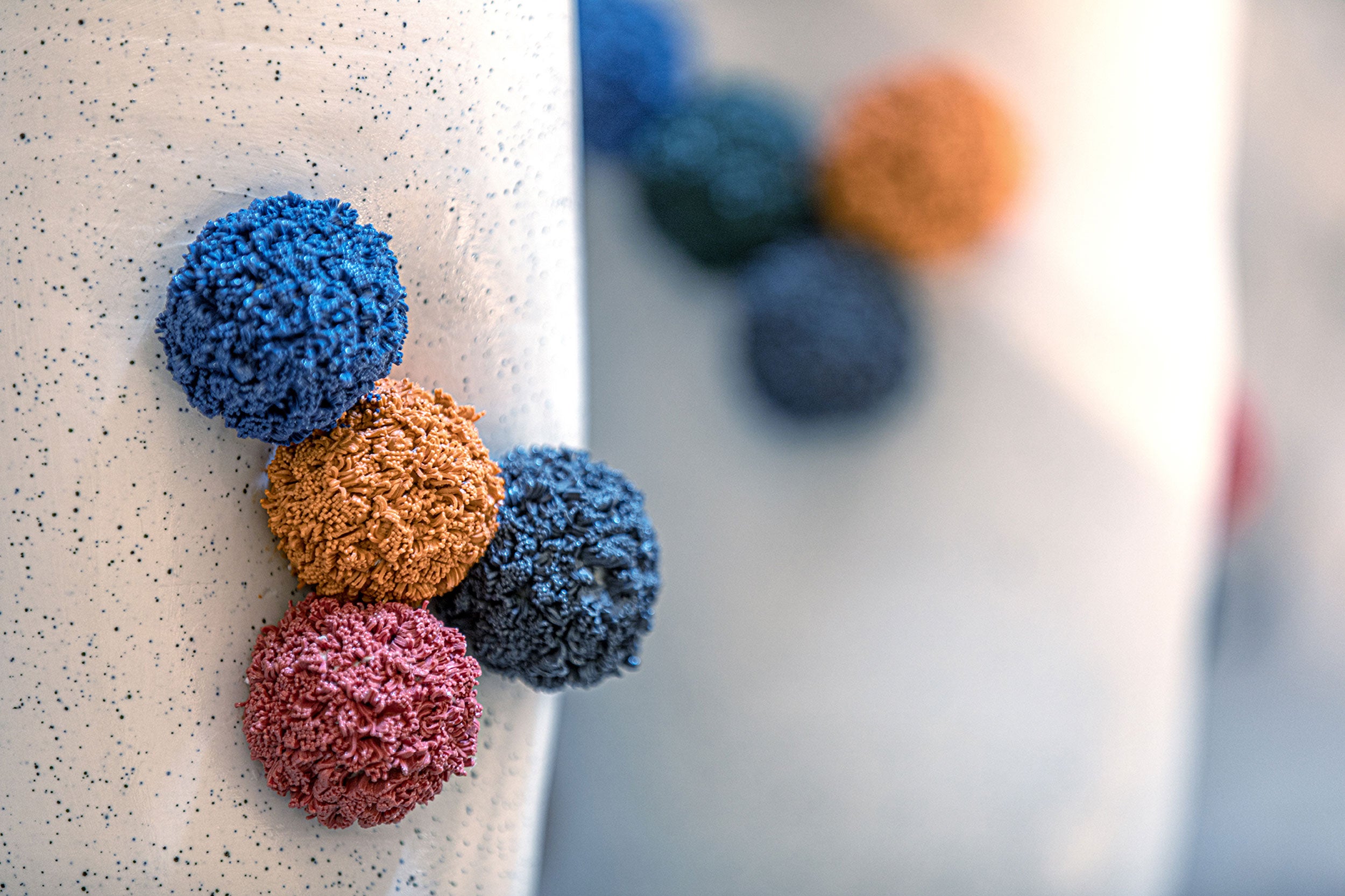 Vaso S, Pompompon - Ceramica, 25 x 19 x 28 cm